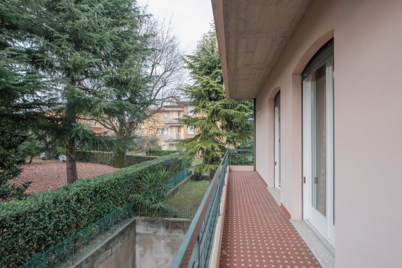 Aura Home Sirmione - 2 Bedrooms Apartment מראה חיצוני תמונה