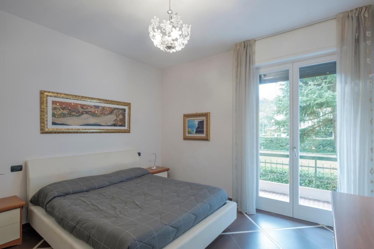 Aura Home Sirmione - 2 Bedrooms Apartment מראה חיצוני תמונה