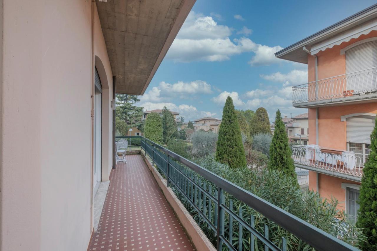 Aura Home Sirmione - 2 Bedrooms Apartment מראה חיצוני תמונה