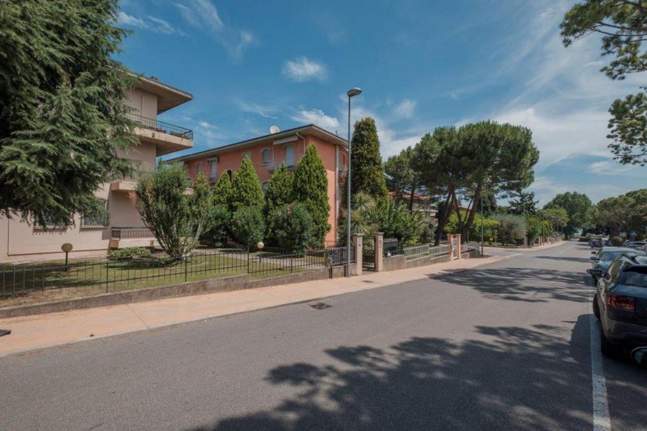 Aura Home Sirmione - 2 Bedrooms Apartment מראה חיצוני תמונה