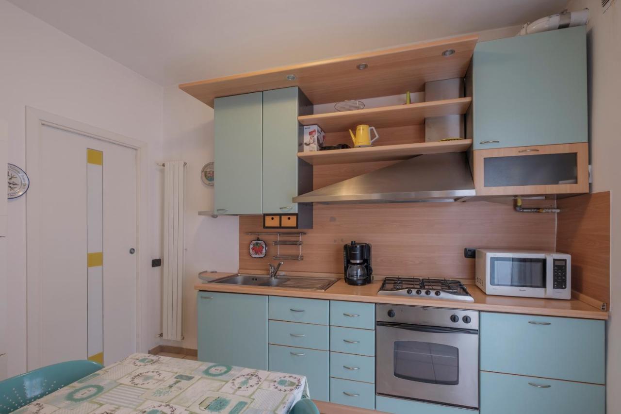 Aura Home Sirmione - 2 Bedrooms Apartment מראה חיצוני תמונה