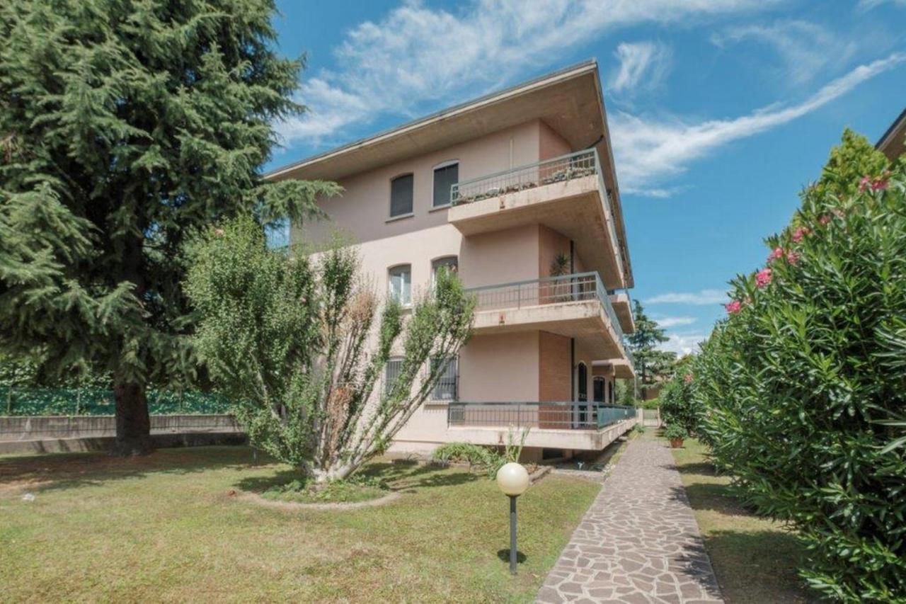 Aura Home Sirmione - 2 Bedrooms Apartment מראה חיצוני תמונה