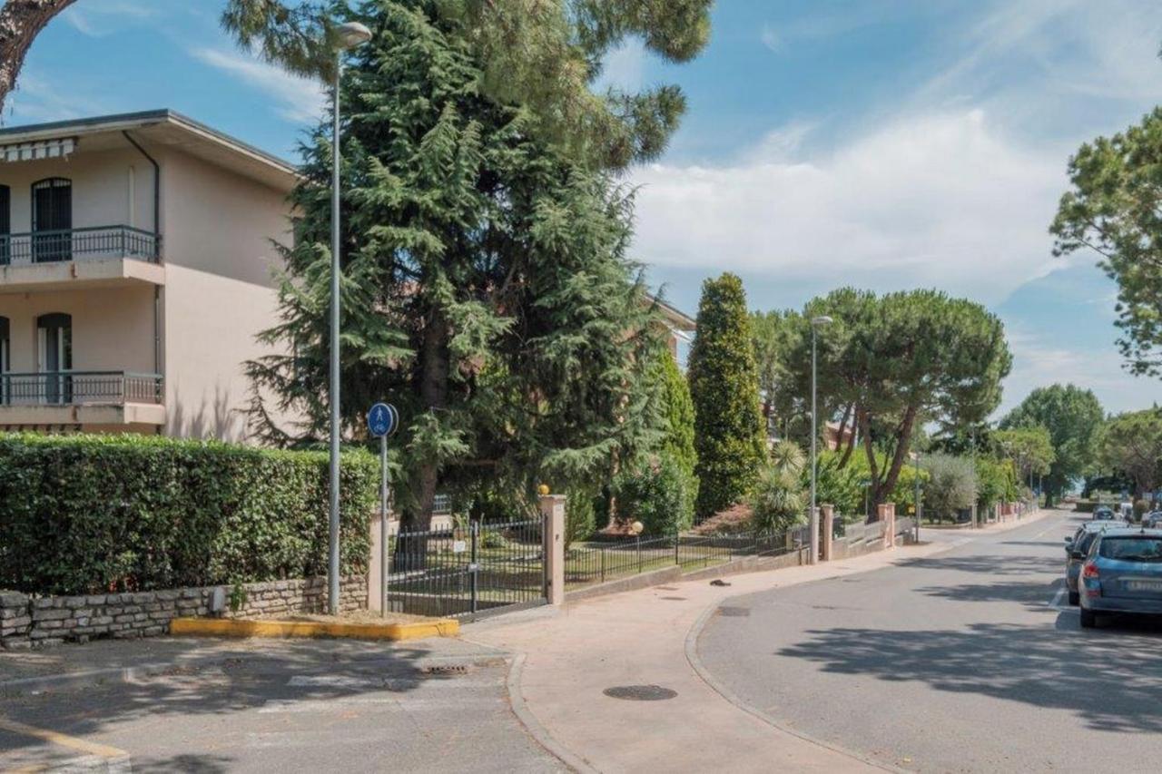 Aura Home Sirmione - 2 Bedrooms Apartment מראה חיצוני תמונה