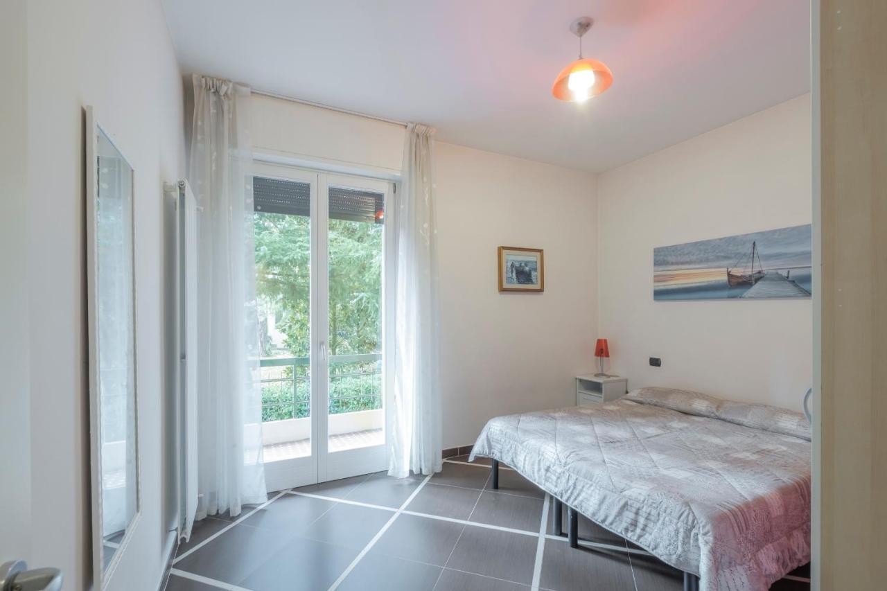 Aura Home Sirmione - 2 Bedrooms Apartment מראה חיצוני תמונה